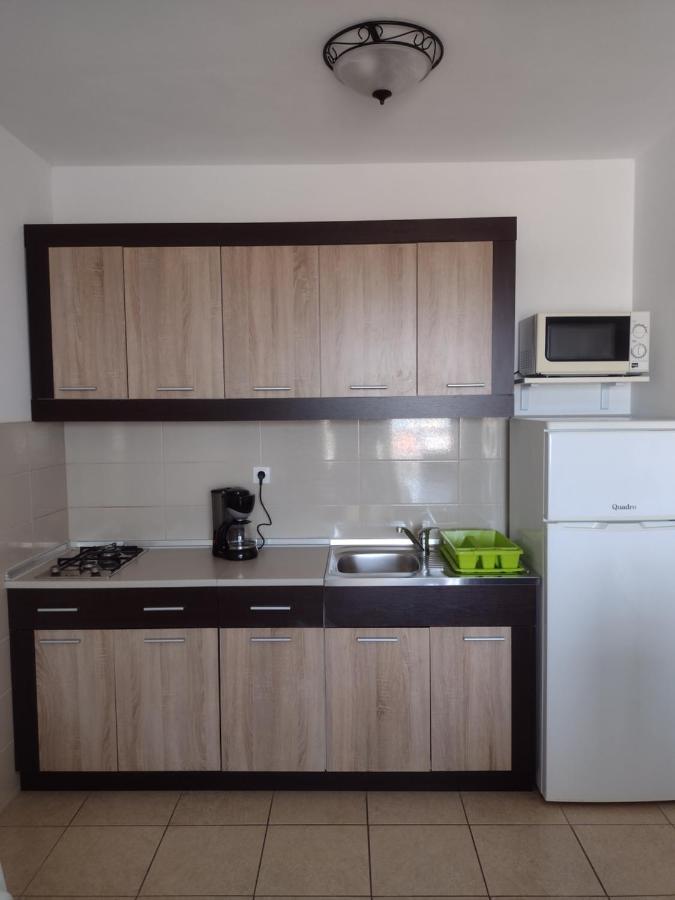 Apartman Tamara Apartamento Novalja Exterior foto